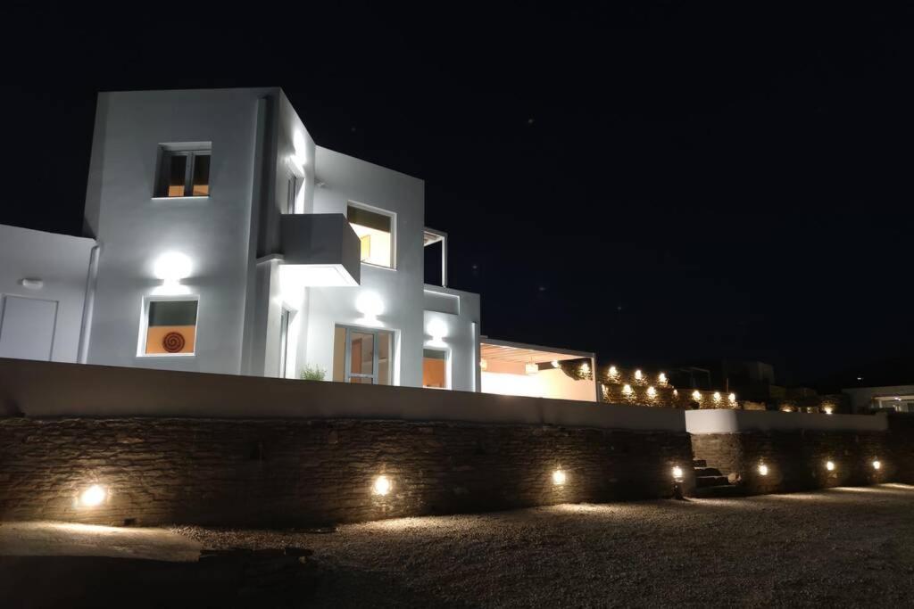 Eolia Luxury Suites Andros Μπατσί Εξωτερικό φωτογραφία