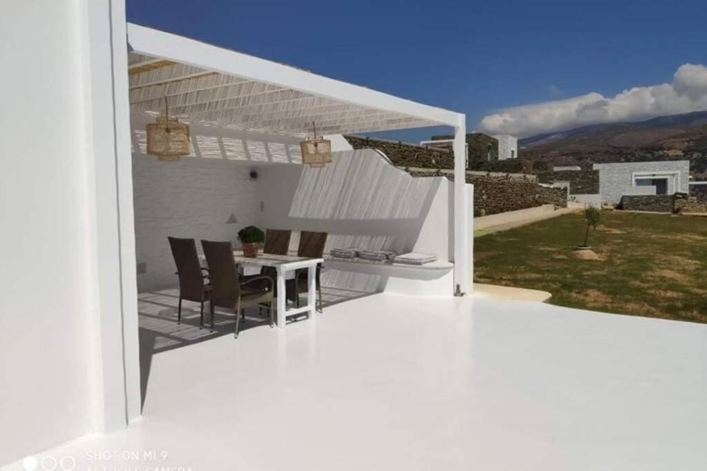 Eolia Luxury Suites Andros Μπατσί Εξωτερικό φωτογραφία